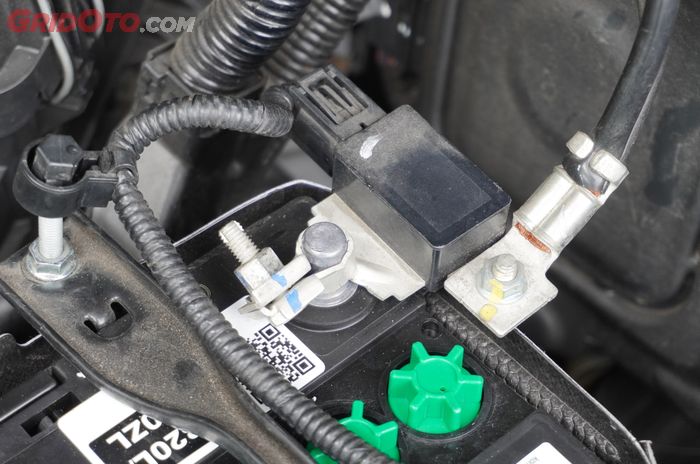 Kabel Aki Negatif di Mobil