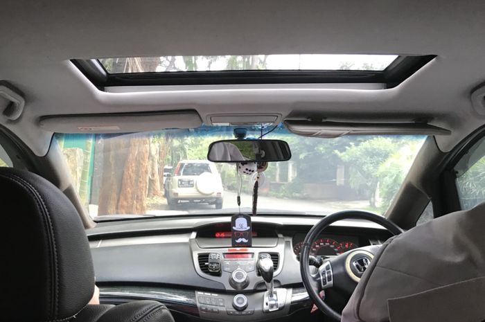 interior Honda Odyssey bergaya elegan