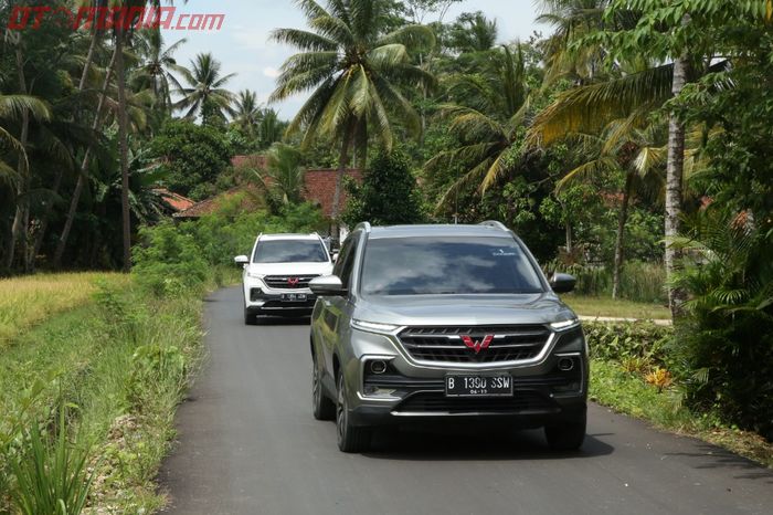 Ilustrasi. Wuling Almaz di Indonesia