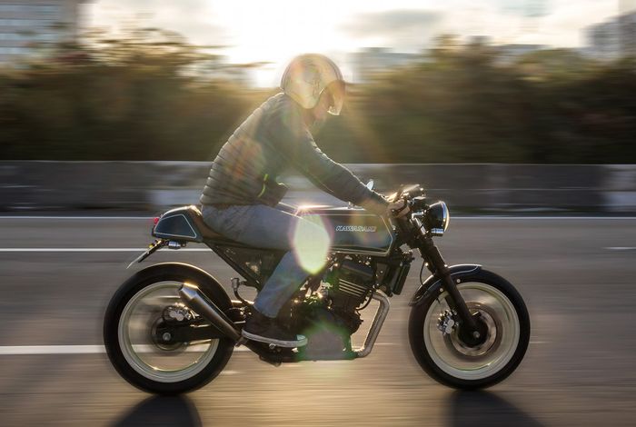 Kawasaki Ninja 250 2001 cafe racer dari Mr.Ride, dilansir oleh www.bikebound.com