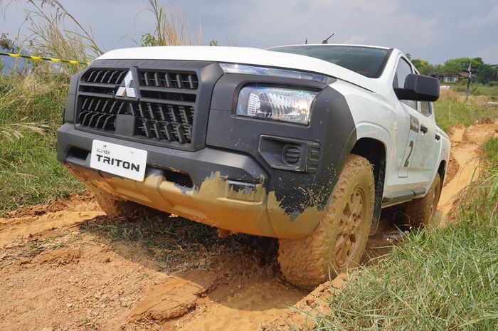 Mitsubishi Triton HDX 4x4 double cabin