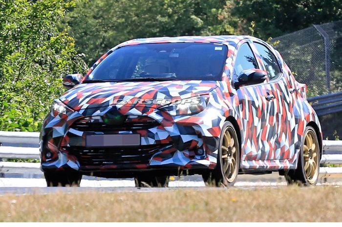 Hatchback misterius yang diduga sebaga Yaris terbaru