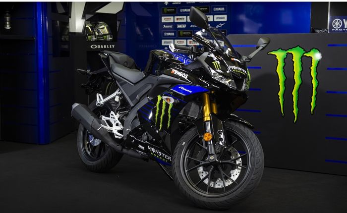 Livery yang dipakai mirip dengan M1 di MotoGP