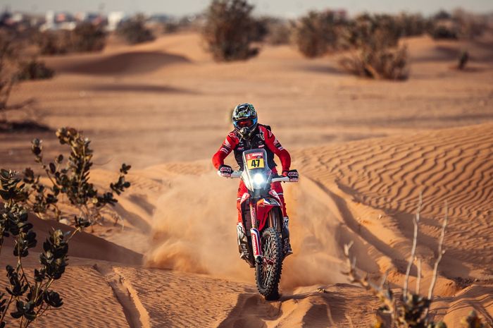 Reli Dakar 2021: Berhasil menang di Stage 5, Kevin Benavides berhasil membawa Honda memuncaki klasemen