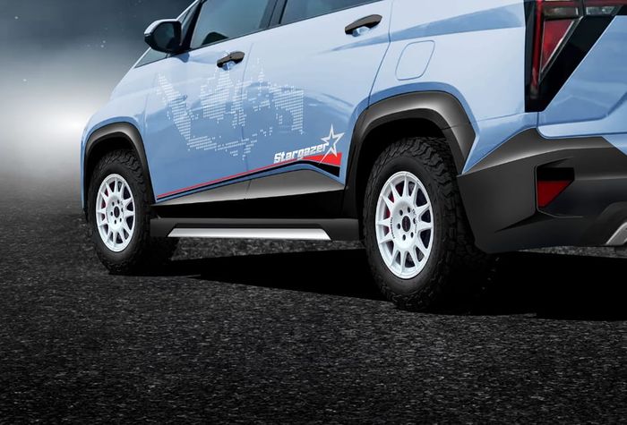 Pelek dipilih model reli berwarna putih