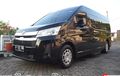 Kabin Sultan Toyota HiAce Premio Asli Semarang, Elegan Berlimpah Fitur