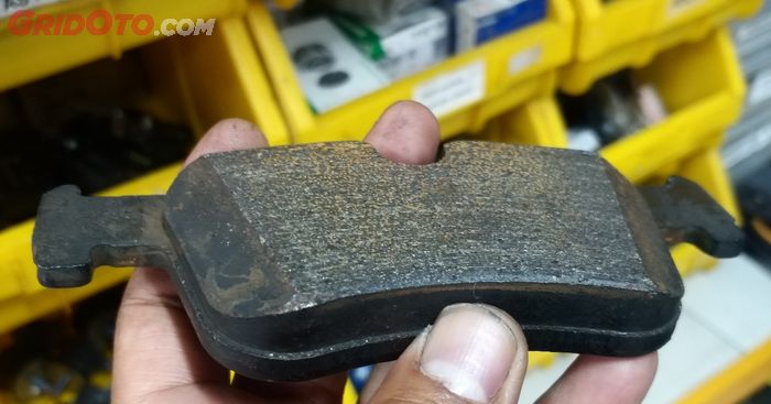 Ilustrasi Kampas rem mobil