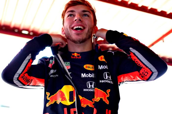Penasihat Red Bull, Dr Helmut Marko telah memberikan peringatan ke Pierre Gasly usai alami 2 kali crash saat tes pramusim F1