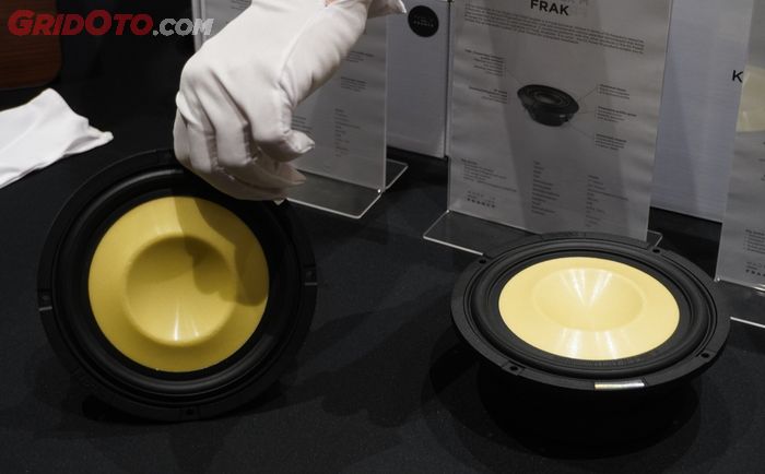 Speaker set Focal K2 Power M dengan conus berbahan aramid fiber composite