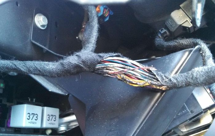 Korsleting listrik penyebab kebakaran di mobil