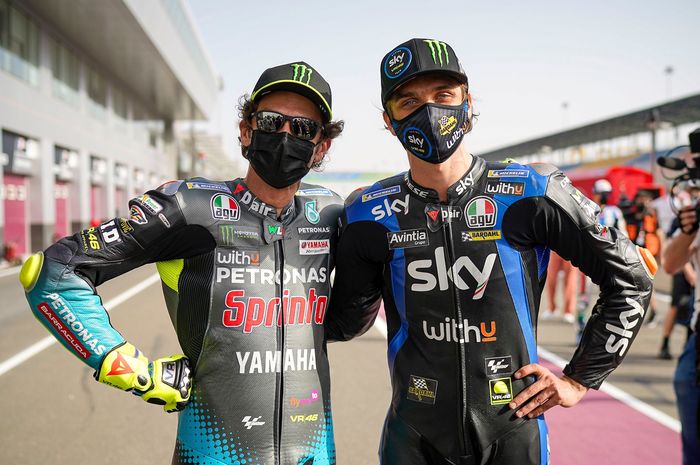 Luca Marini (kanan) digadang akan jadi rekan setim Valentino Rossi di Aramco VR46 