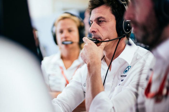  Bos tim Mercedes, Toto Wolff mengaku enggan jemawa meski timnya tampil mendominasi di paruh pertama F1 musim 2019