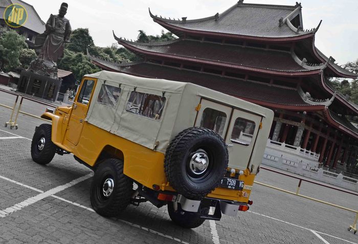 FJ45 soft top