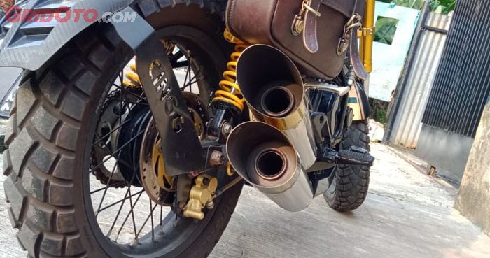 Knalpot Yamaha Scorpio custom dengan double silencer