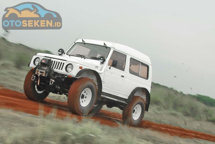 Suzuki Jimny LWB