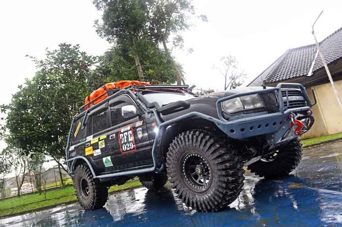 Toyota Land Cruiser VX80