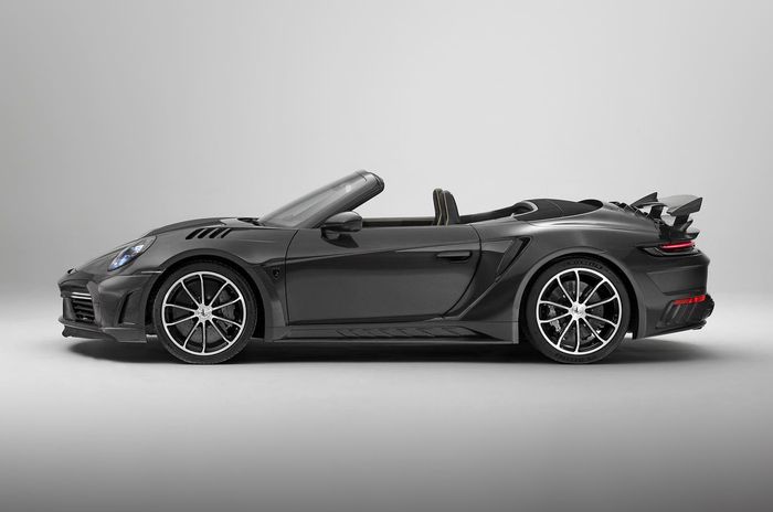 Modifikasi Porsche 911 Cabriolet ditopang pelek multi-spoke dual-tone