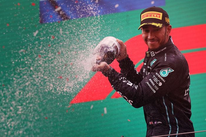Juara F1 7 kali Lewis Hamilton mengaku senang bisa finish di urutan tiga balap F1 Austria 2022