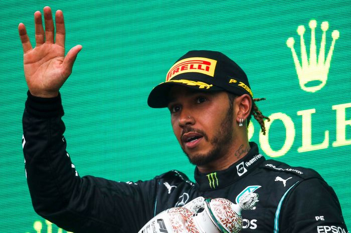 Jadi finish kedua di F1 Hongaria 2021, Lewis Hamilton unggul 8 point dari Max Verstappen