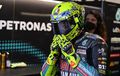 Penggemar Ini Malah Takut Setelah Dapat Helm Valentino Rossi di MotoGP Emilia Romagna 2021