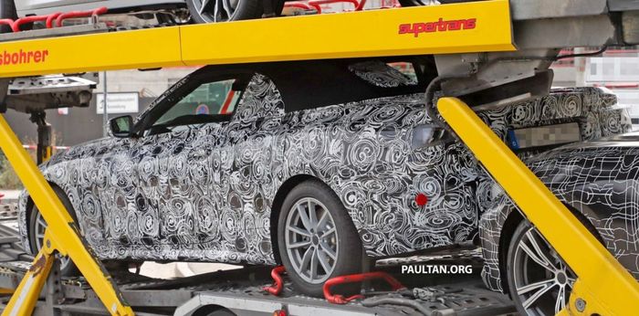 BMW 4 Series convertible baru terlihat pakai soft top