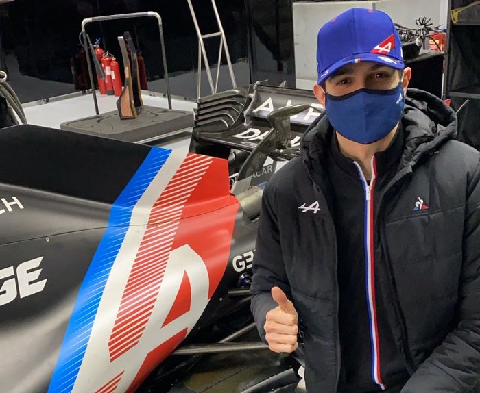 Esteban Ocon kini balapan untuk tim Alpine
