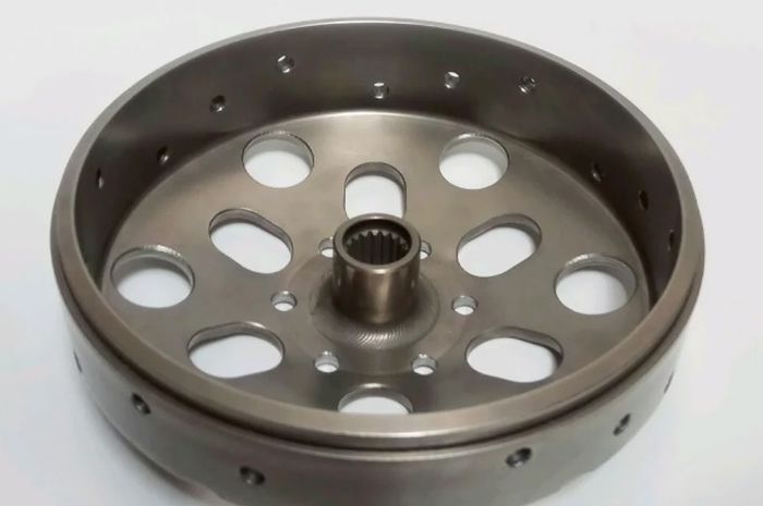 Mangkok kopling yang dibolongi pinggirannya