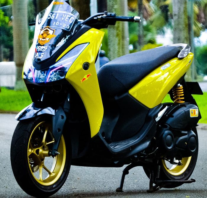 Yamaha Lexi juara 3 daily use Online Customaxi 2021