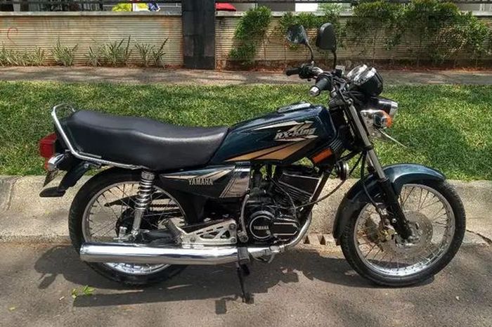 Rx King 2006 Akhir Yamaha Rx King 2002 2006 Versi Lebih Modern Dan Ada Special Edition Gridoto Com Pernah Booming Antara Tahun 80an Hingga 90an Akhir Free Download Mock Up