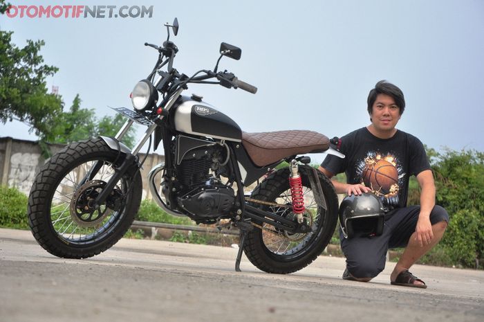 Modifikasi Suzuki Thunder 125 street tracker Katros Garage