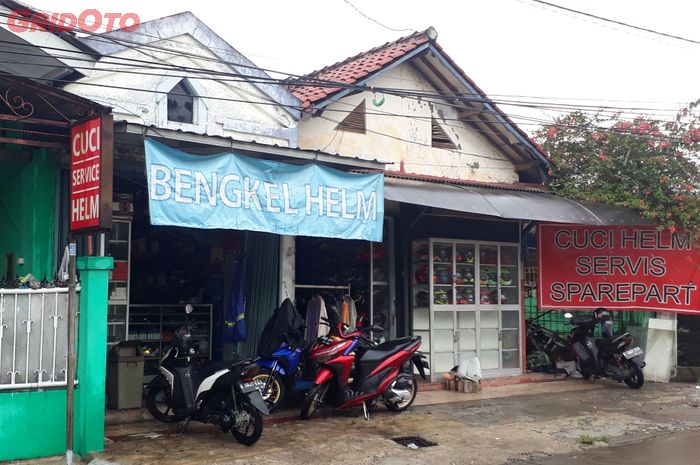 Bengkel Helm di Depok, Jawa Barat