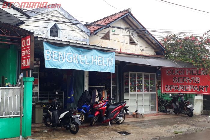 Bengkel Helm di Depok, Jawa Barat