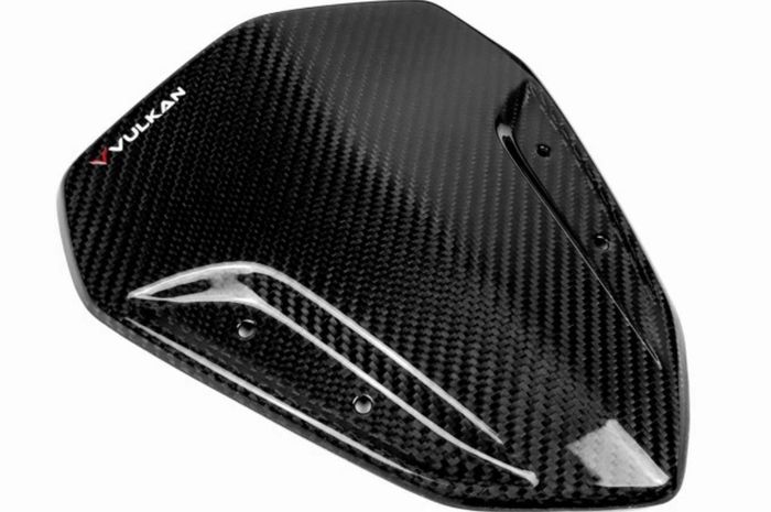 Perbedaan carbon fiber dan carbon kevlar.