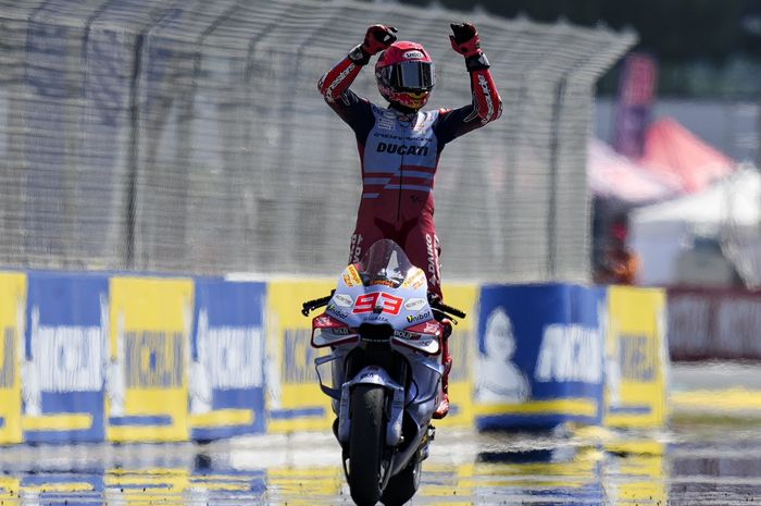 Jorge Martin merapat ke tim pabrikan Ducati, Marc Marquez incar kursi tim pabrikan lain di MotoGP 2025