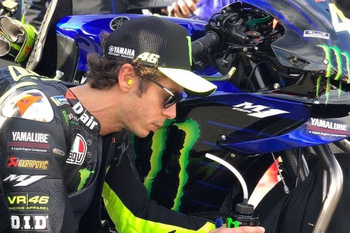 Valentino Rossi merasa sedih tak lagi bersaing dengan Cal Crutchlow dan Andrea Dovizioso di MotoGP 2021