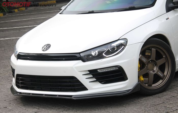Tampang depan dimodifikasi ala Scirocco versi facelift Malaysai