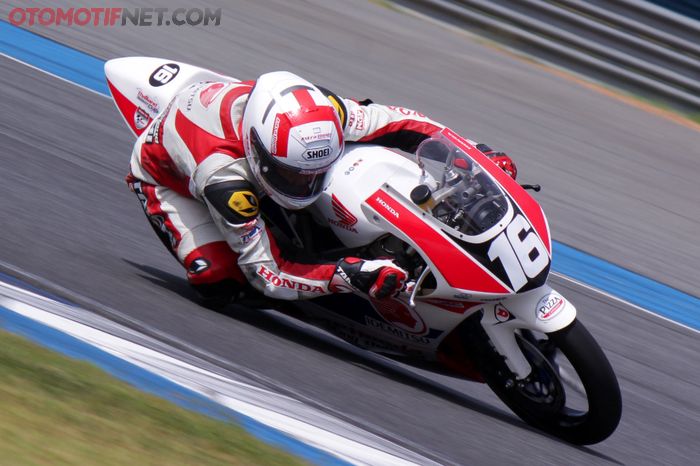 Mario SA Dinobatkan Jadi The Best Rider of The Year in Motorsport 