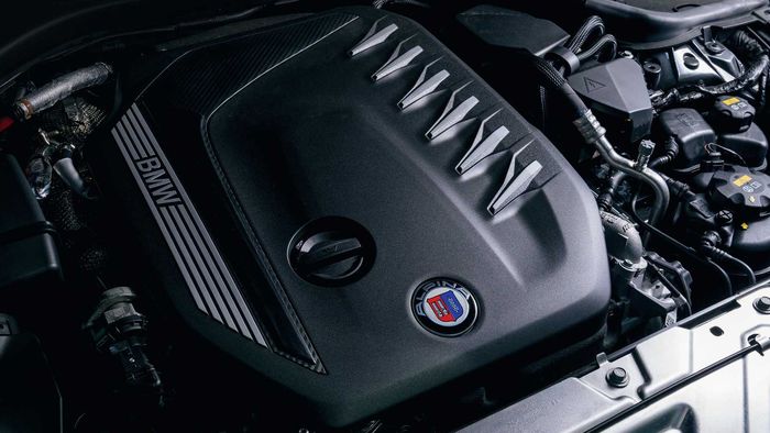 Mesin 3.000cc twin-turbo 6 silinder sudah kena upgrade