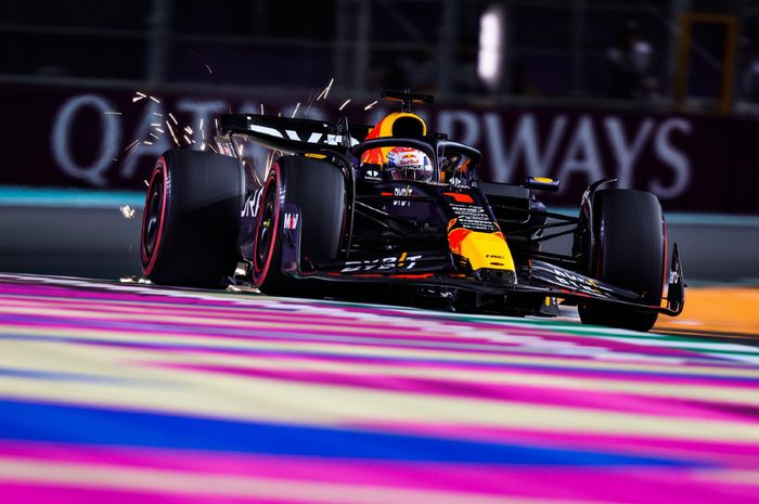 Max Verstappen gagal menyelesaikan kualifikasi F1 Arab Saudi 2023 karena masalah mobil