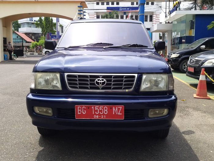 KPKNL Palembang melelang Toyota Kijang LGX 1.8 EFI 2001