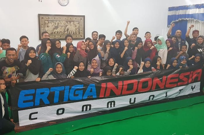 Bakti sosial Ertiga Community Indonesia