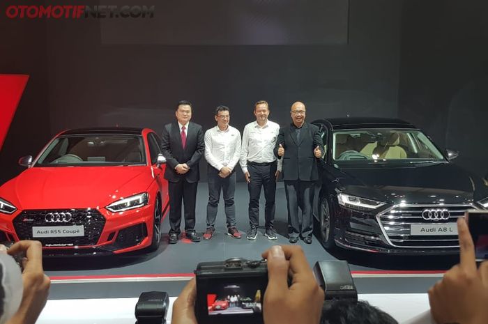 Segenap direksi PT Garuda Mataram dengan Audi A8 L dan RS 5 Coupe