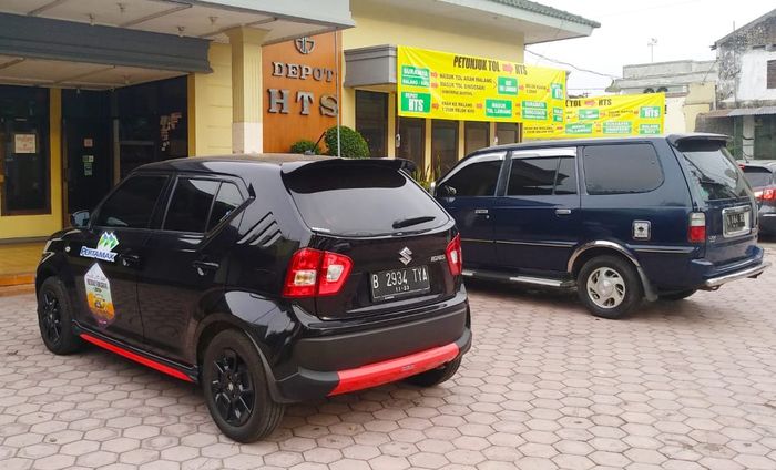 HTS, tempat oleh - oleh khas Malang, dekat pintu tol Lawang, Malang