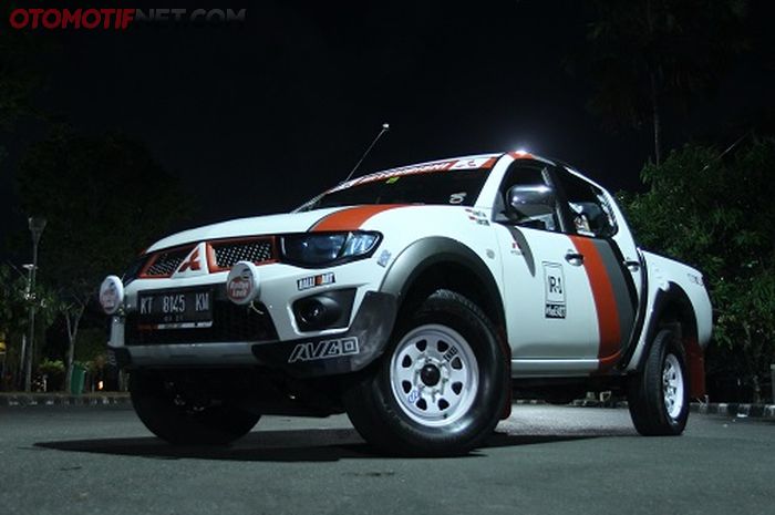 Mitsubishi Triton GLS 2011 Bila Wanita Cantik Berdandan