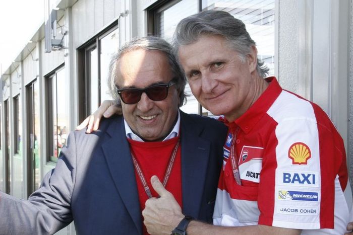 Carlo Pernat (kiri) dan Direktur Ducati Corse (Paolo Ciabatti)