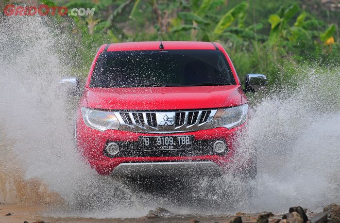 Mitsubishi Triton Exceed