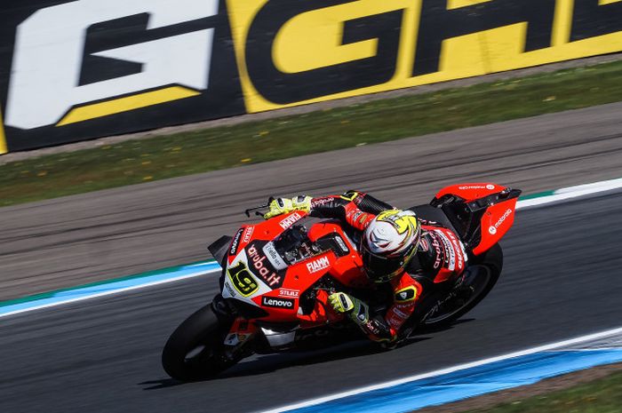 Alvaro Bautista menang race 2 WorldSBK Belanda 2022