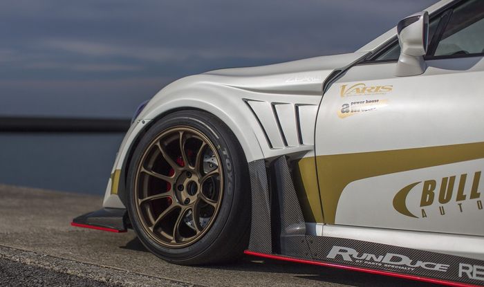 Subaru BRZ pakai pelek RAYS Volk Racing ZE40 ukuran 18 inci