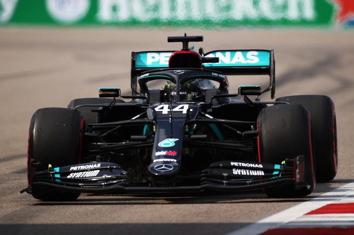 Mendapat hukuman penalti 10 detik di balapan F1 Rusia 2020, Lewis Hamilton merasa tidak boleh menang