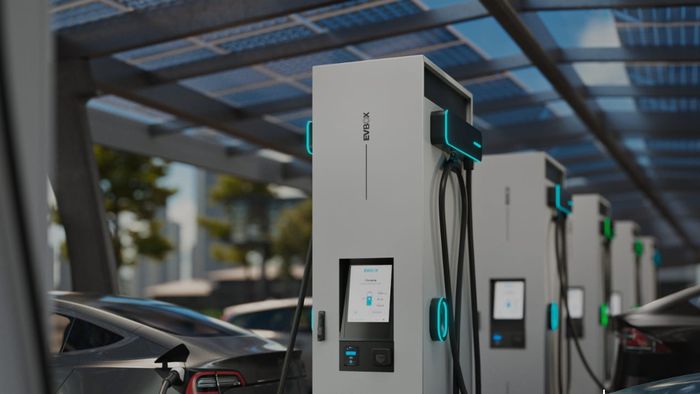 Jaringan stasiun pengisian daya milik Bridgestone ini nantinya akan dilengkapi oleh stasiun pengisian daya normal dan cepat.